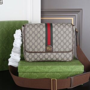 Gucci Beige GG Supreme Messenger Bag with Green and Red Stripe